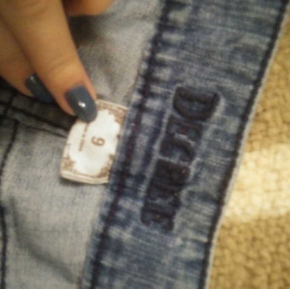 Aztec pattern shorts - Picture 3 of 3